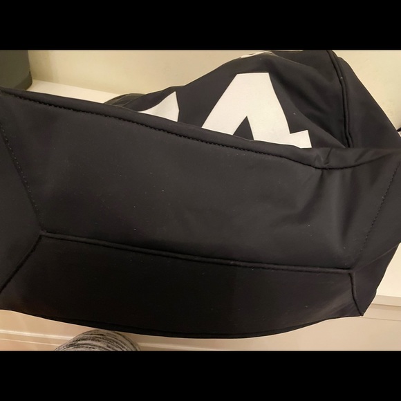 Givenchy Favelas Tote - Picture 3 of 6